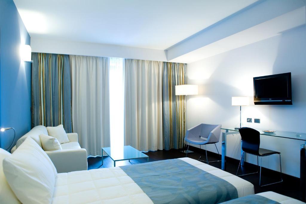 Hotel Napoleon Torre Melissa Habitación foto