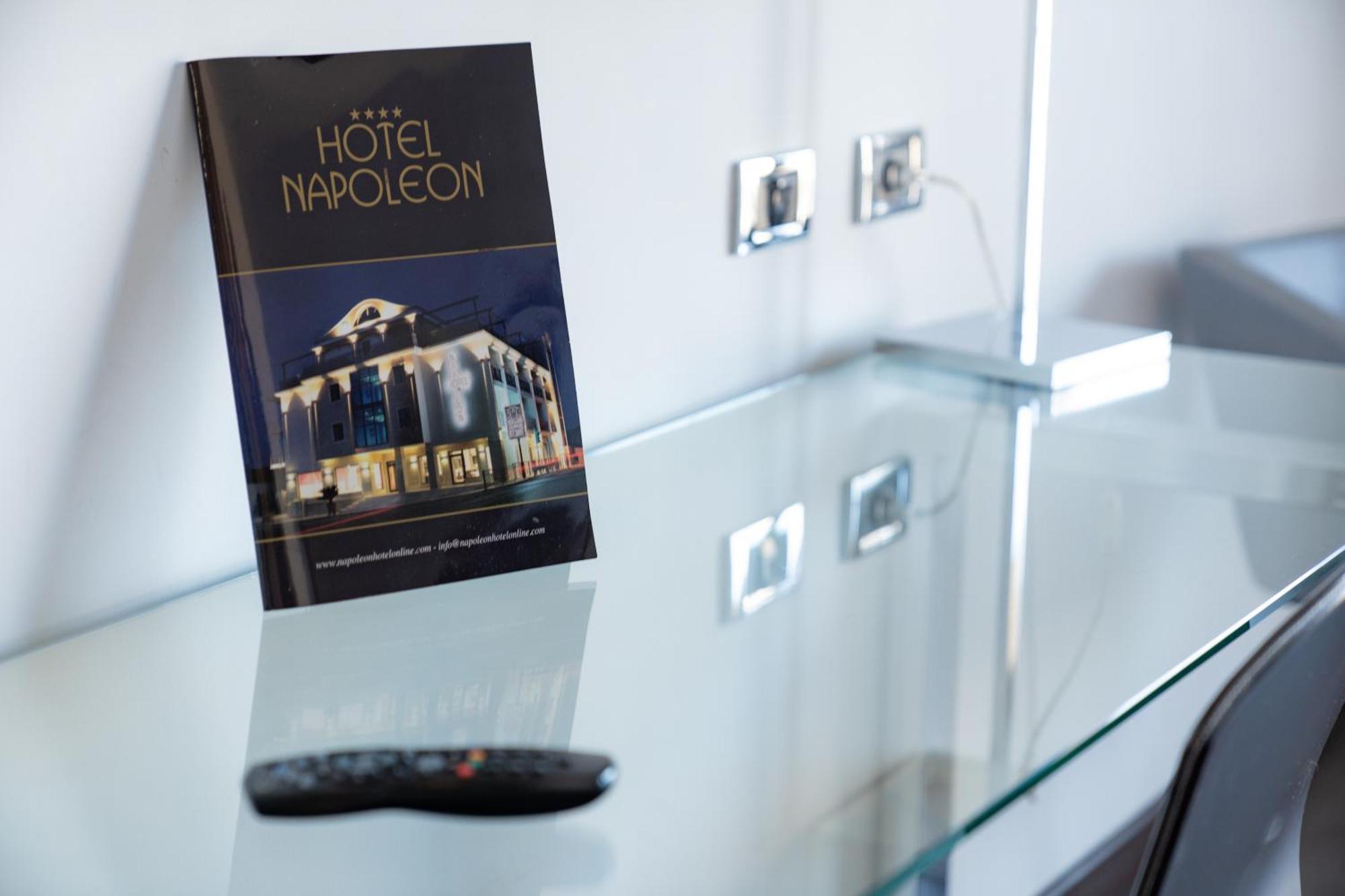 Hotel Napoleon Torre Melissa Exterior foto